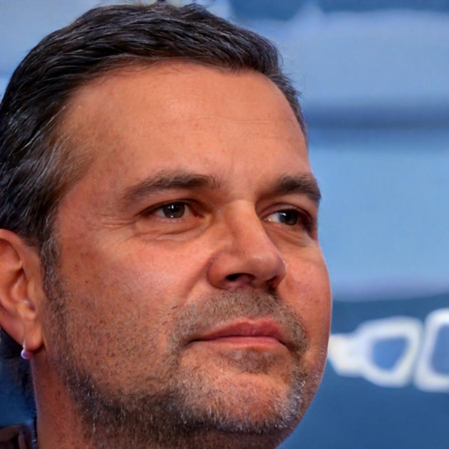 Portrait de Julien Bertrand